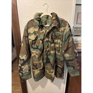 US Army Jacket Mens Med Long Reg Coat Cold Weather Field Woodland Camo Military
